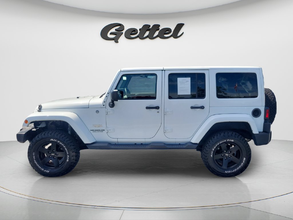 Used 2015 Jeep Wrangler Unlimited Sahara AWD/4WD image 8