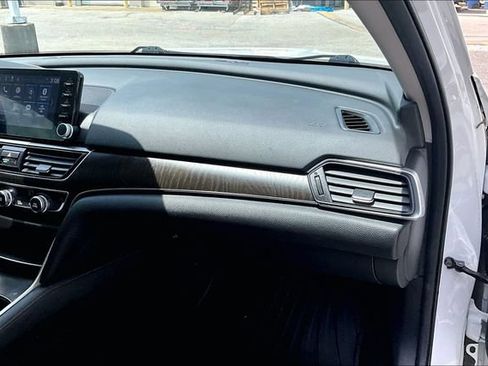 Used 2020 Honda Accord EX-L image 21