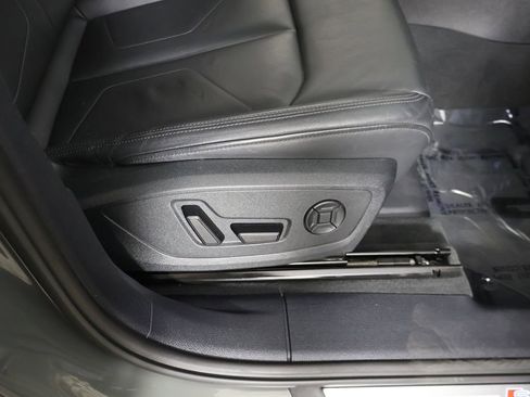 Used 2022 Audi Q3 2.0T Premium Plus AWD/4WD image 31