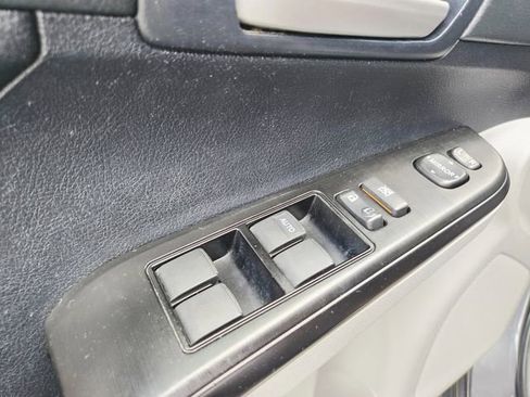 Used 2012 Toyota Camry LE image 29