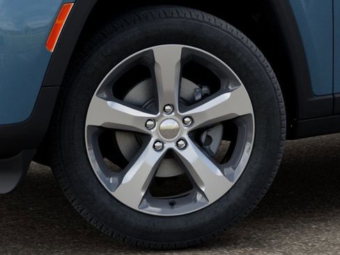 New 2026 Jeep Grand Cherokee L Limited RWD image 8