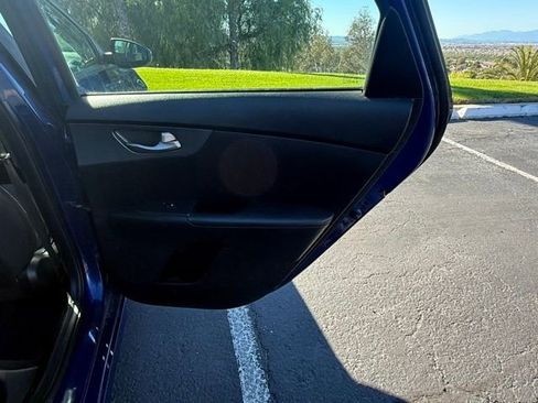 Used 2019 Kia Forte LXS image 13