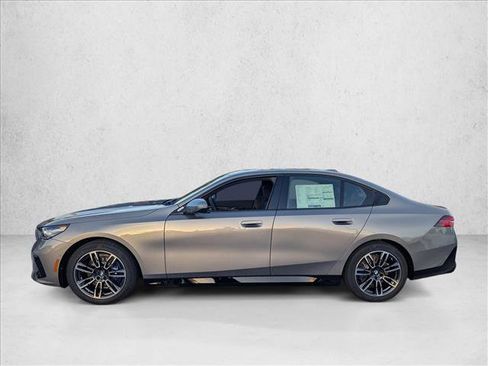 New 2027 BMW 530i w/ M Sport Package RWD image 5