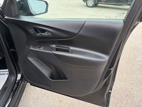 Used 2020 Chevrolet Equinox LT image 17