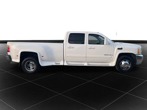 Used 2008 Chevrolet Silverado 3500 LTZ w/ EZ-Lift Tailgate Package image 6