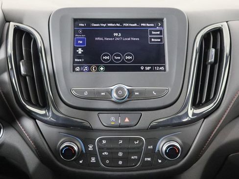 Used 2022 Chevrolet Equinox RS image 28