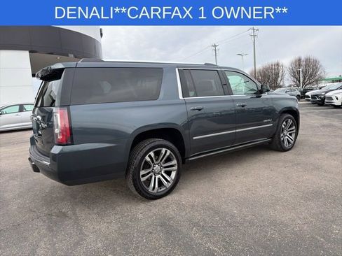 Used 2020 GMC Yukon XL Denali w/ Denali Premium Package image 12