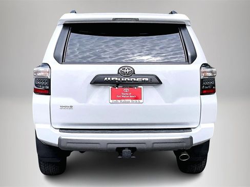 Used 2022 Toyota 4Runner TRD Off-Road Premium image 6