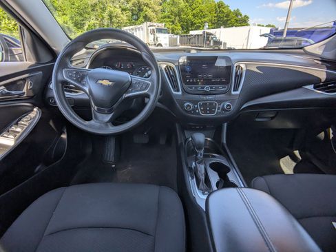 Used 2024 Chevrolet Malibu LT FWD image 16
