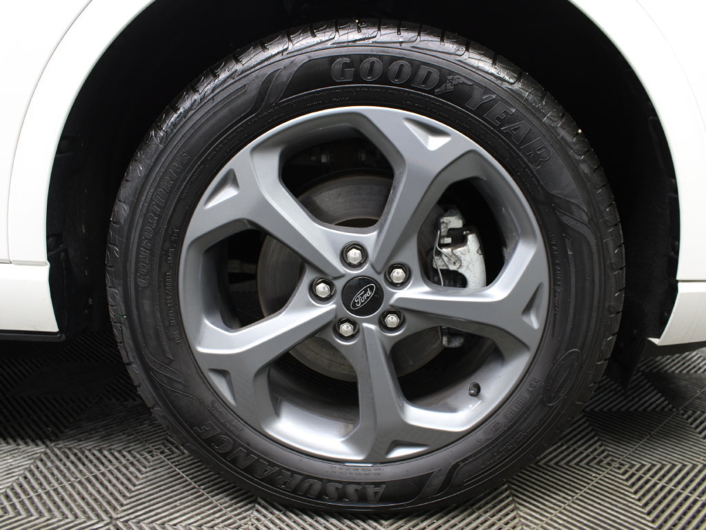 Used 2024 Ford Escape ST-Line w/ Tech Pack #1 AWD/4WD image 13