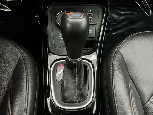 Used 2021 Jeep Compass Limited AWD/4WD image 37
