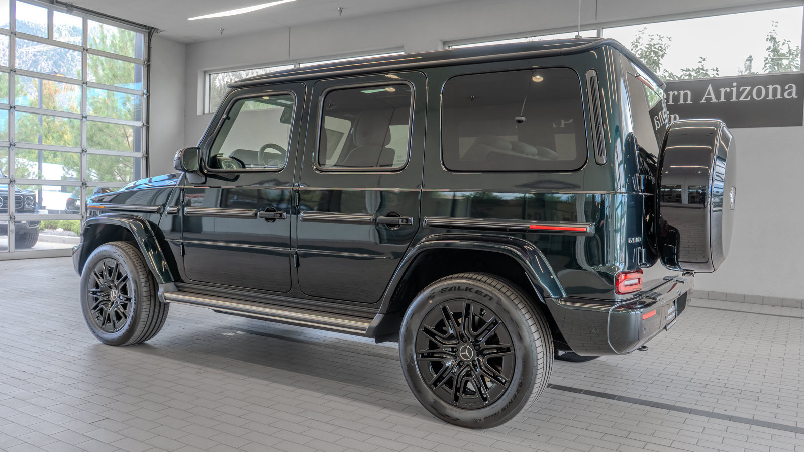 New 2027 Mercedes-Benz G 580 e image 13