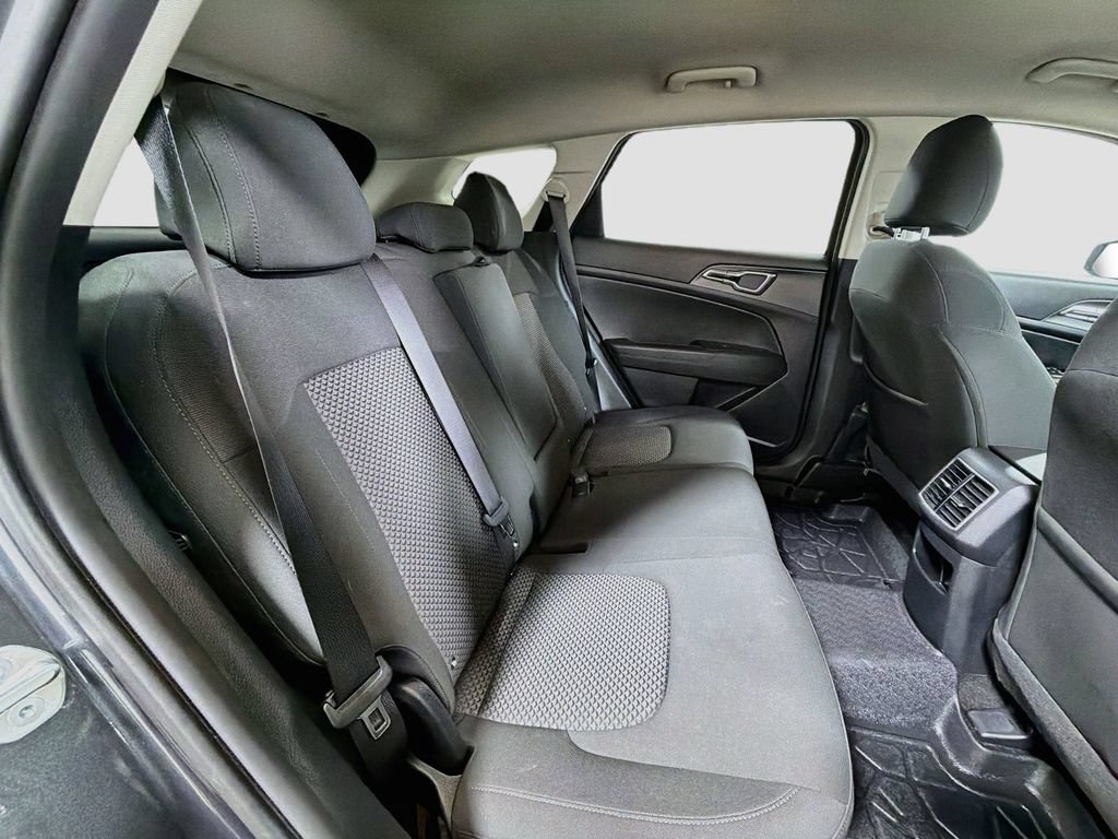 Used 2023 Kia Sportage LX AWD/4WD image 27
