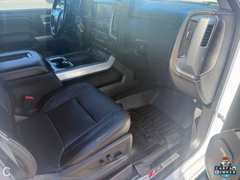 Used 2018 Chevrolet Silverado 1500 LTZ Z71 w/ LTZ Plus Package AWD/4WD image 9