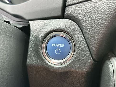 Used 2022 Toyota RAV4 XLE w/ Convenience Package AWD/4WD image 11