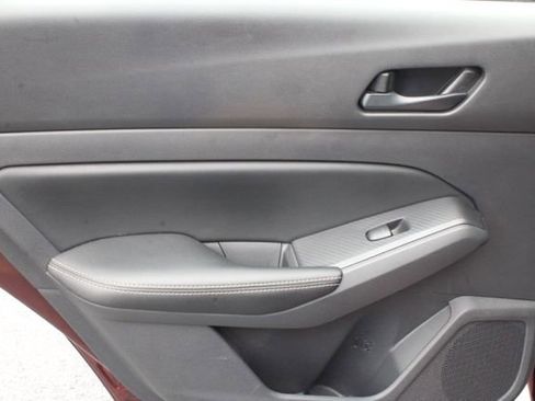 Used 2025 Nissan Altima 2.5 SV image 44