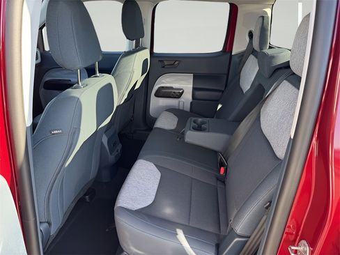 New 2025 Ford Maverick XLT image 32