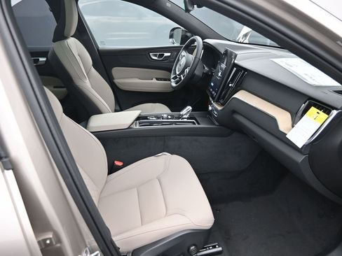 New 2026 Volvo XC60 B5 Plus w/ Protection Package Premier image 38