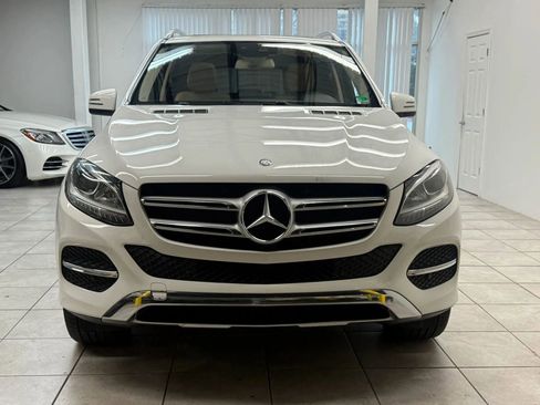 Used 2016 Mercedes-Benz GLE 350 GLE 350 4MATIC Sport Utility 4 w/ Premium Package image 2