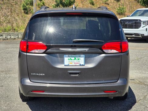 Used 2021 Chrysler Voyager Lxi image 13