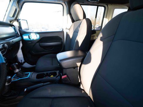 Used 2020 Jeep Wrangler Unlimited Sport S image 10