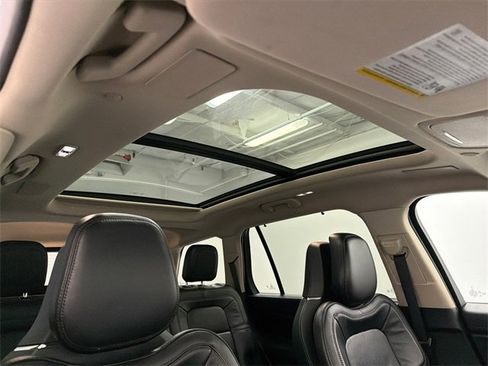 Used 2022 Lincoln Aviator Grand Touring w/ Equipment Group 301A image 13