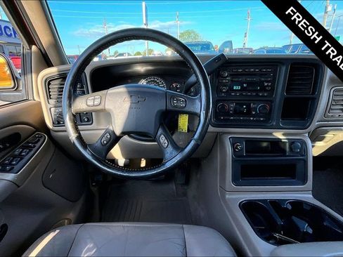 Used 2006 Chevrolet Silverado 2500 W/T w/ Skid Plate Package AWD/4WD image 10