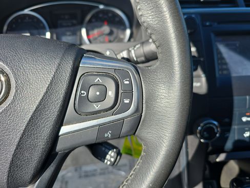 Used 2017 Toyota Camry SE image 17