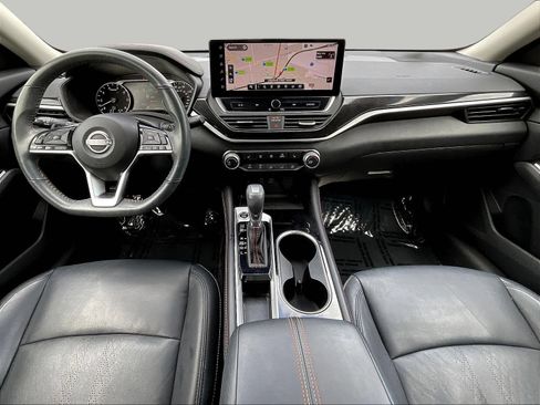 Used 2023 Nissan Altima 2.5 SR w/ SR Premium Package FWD image 10