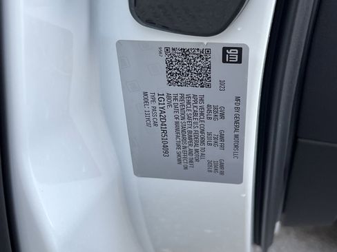 Used 2024 Chevrolet Corvette Stingray Coupe w/ Z51 Performance Package image 35