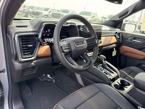 New 2026 GMC Canyon AT4 AWD/4WD image 19