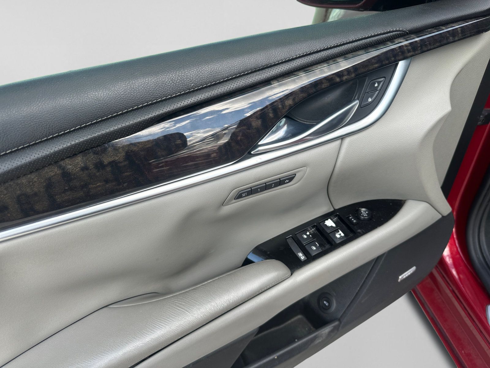 Used 2014 Cadillac XTS Premium FWD image 11