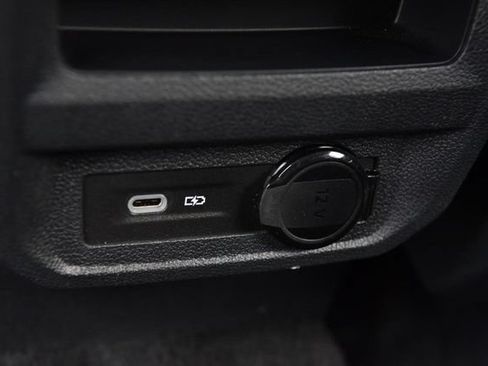 Certified 2023 Volkswagen Tiguan SE FWD image 22