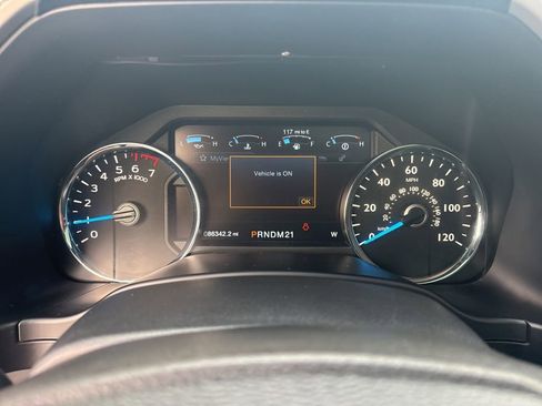 Used 2017 Ford F150 Lariat w/ Equipment Group 501A Mid image 21