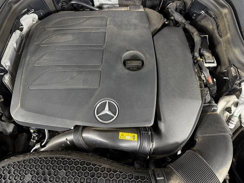Used 2022 Mercedes-Benz GLC 300 4MATIC image 17