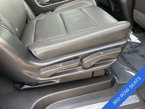 Used 2023 Chevrolet Suburban LT image 27