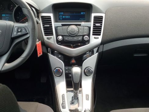 Used 2016 Chevrolet Cruze LT FWD image 22