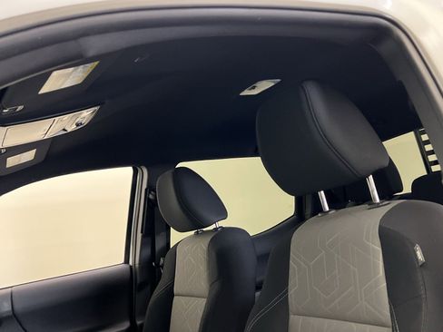 Used 2023 Toyota Tacoma TRD Sport w/ Technology Package image 22