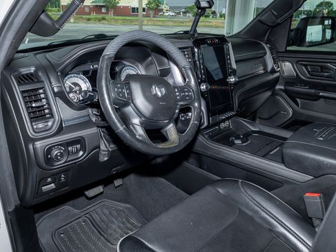 Used 2019 RAM 1500 Limited AWD/4WD image 11