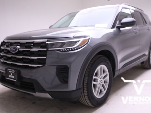 New 2026 Ford Explorer Active image 1