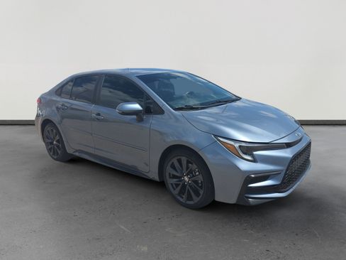Used 2024 Toyota Corolla SE FWD image 7