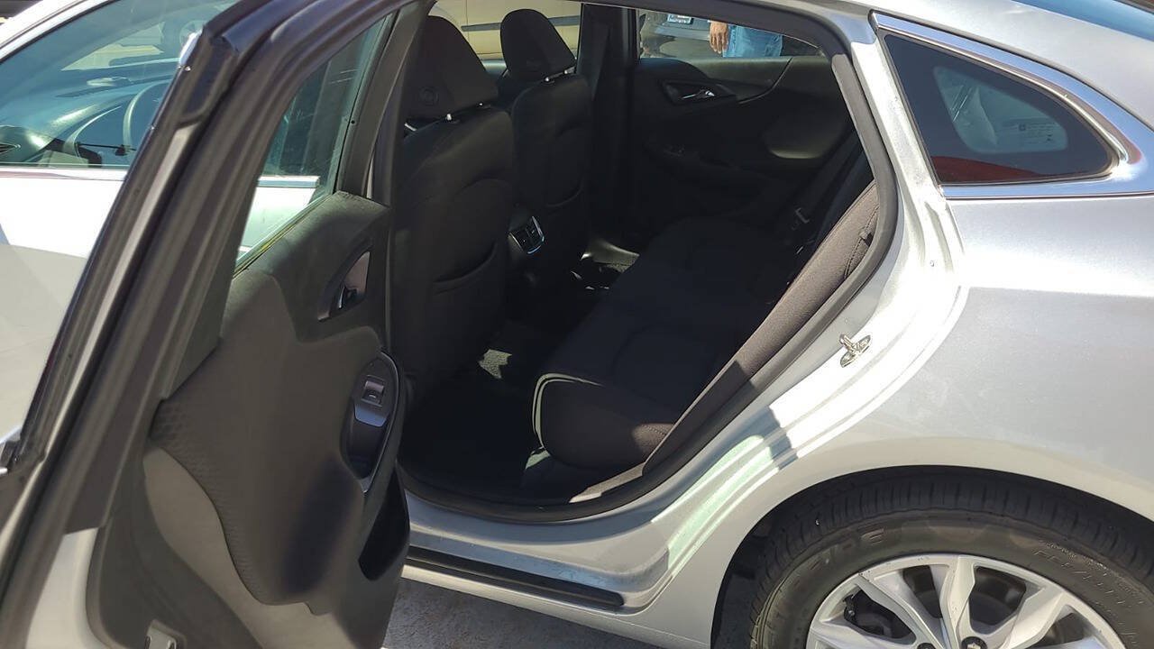 Used 2019 Chevrolet Malibu LT FWD image 5