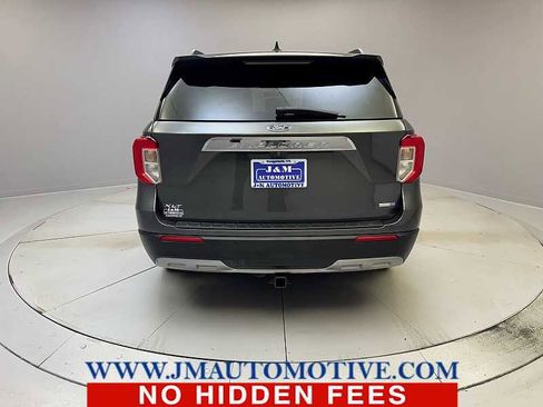 Used 2020 Ford Explorer XLT w/ Equipment Group 202A image 4