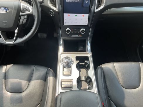 Used 2022 Ford Edge Titanium AWD/4WD image 14