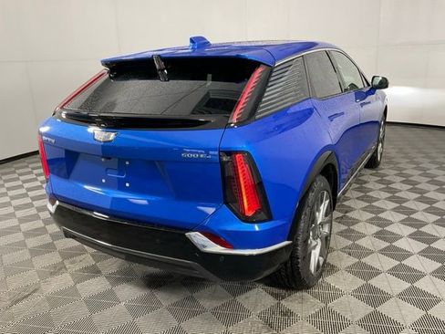 New 2026 Cadillac Optiq Luxury 1 w/ LPO, Floor Liner Package AWD/4WD image 6