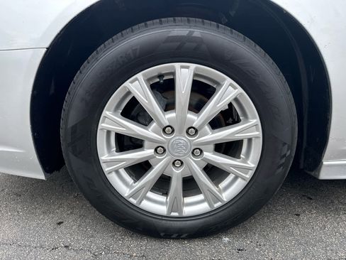 Used 2011 Buick Lucerne CXL w/ Driver Confidence Package image 9