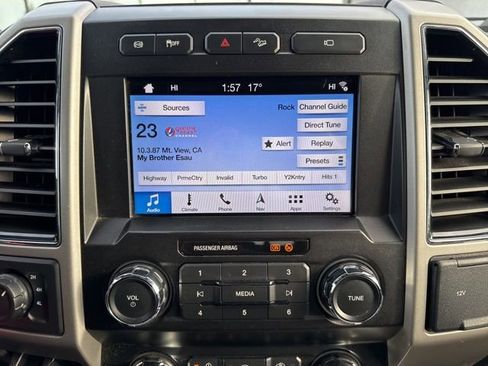 Used 2019 Ford F350 Lariat w/ Chrome Package image 17