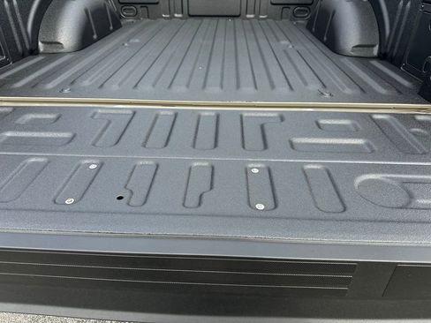 New 2025 Ford F150 Lariat w/ Equipment Group 501A Mid image 44