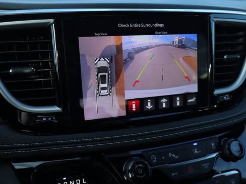 New 2026 Chrysler Pacifica Select FWD image 8