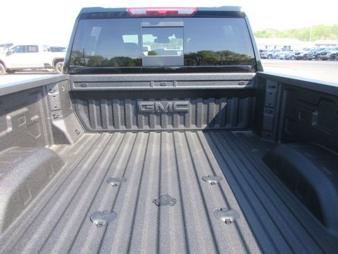 New 2026 GMC Sierra 2500 SLT w/ SLT Premium Package AWD/4WD image 7